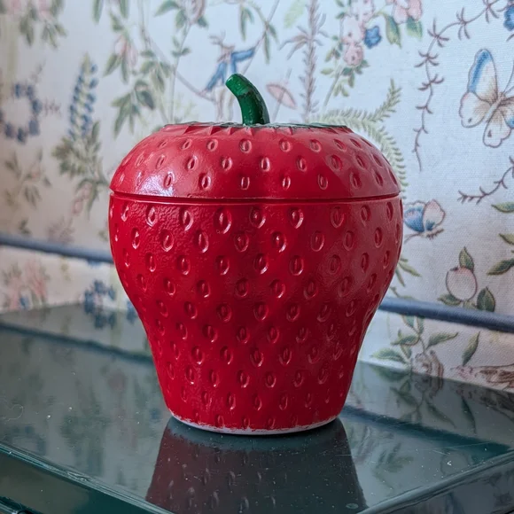 Vtg Milk Glass Strawberry Jar - Picture 1 of 13